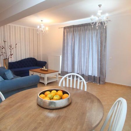 Pirofani Villa Apartments Apolpaina Екстериор снимка