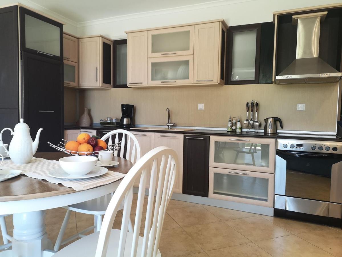 Pirofani Villa Apartments Apolpaina Екстериор снимка