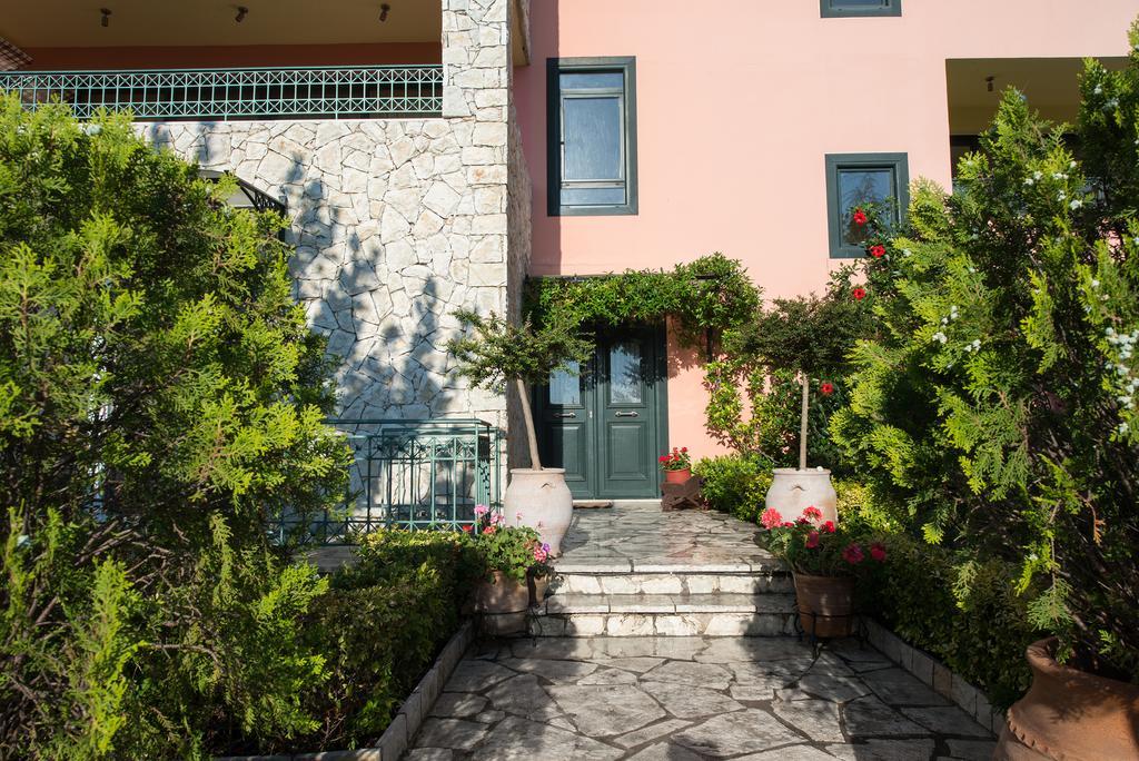 Pirofani Villa Apartments Apolpaina Екстериор снимка