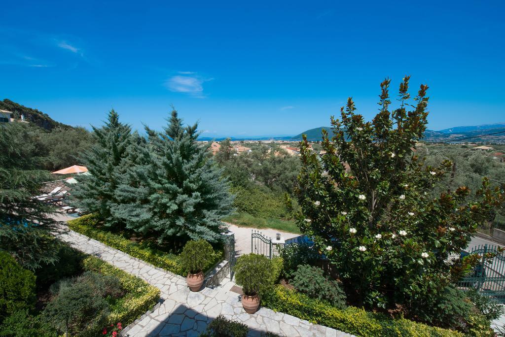 Pirofani Villa Apartments Apolpaina Екстериор снимка